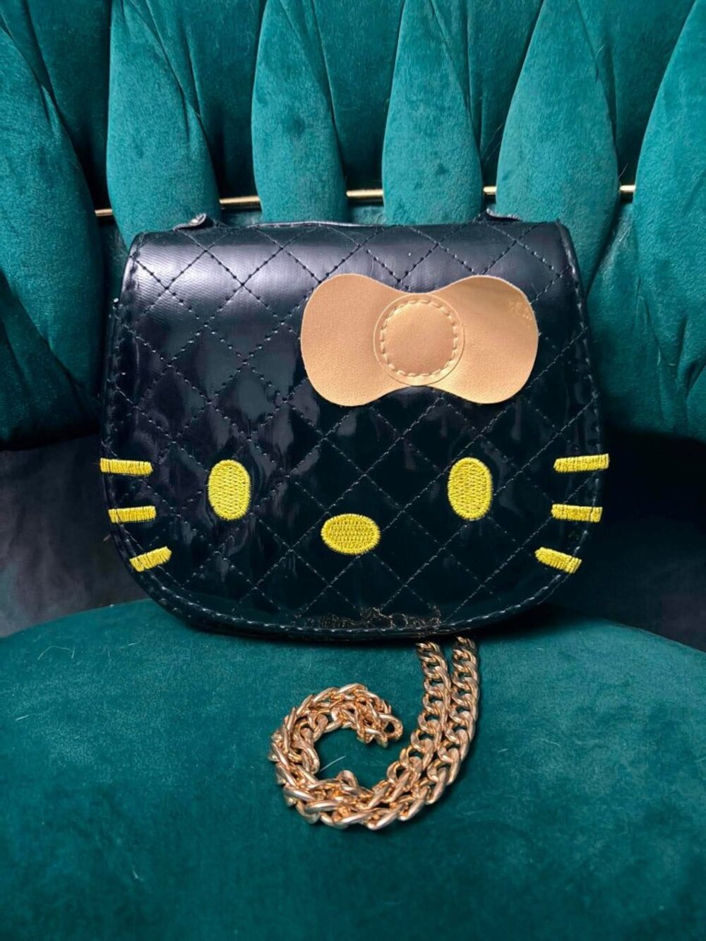 Hello Kitty Black Patent Quilted Crossbody Chain Bag Gold Bow Kawaii